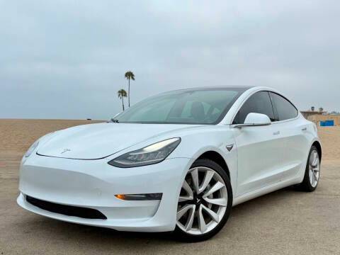 2020 Tesla Model 3 Long Range AWD photo