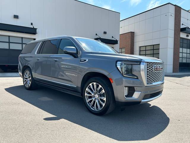 2021 GMC Yukon XL Denali 4WD photo