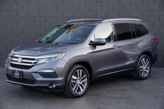 2018 Honda Pilot Touring FWD photo