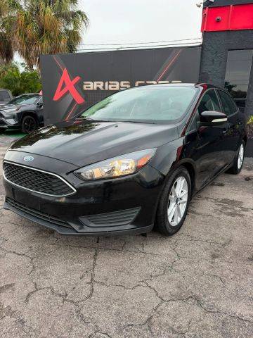 2017 Ford Focus SE FWD photo