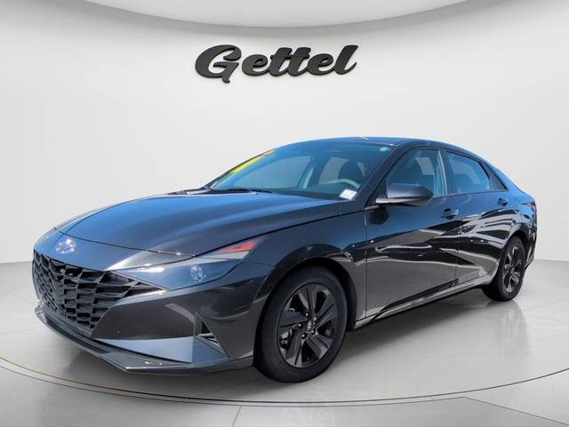 2022 Hyundai Elantra SEL FWD photo