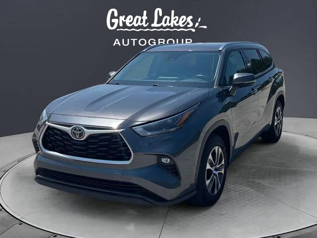 2021 Toyota Highlander XLE FWD photo