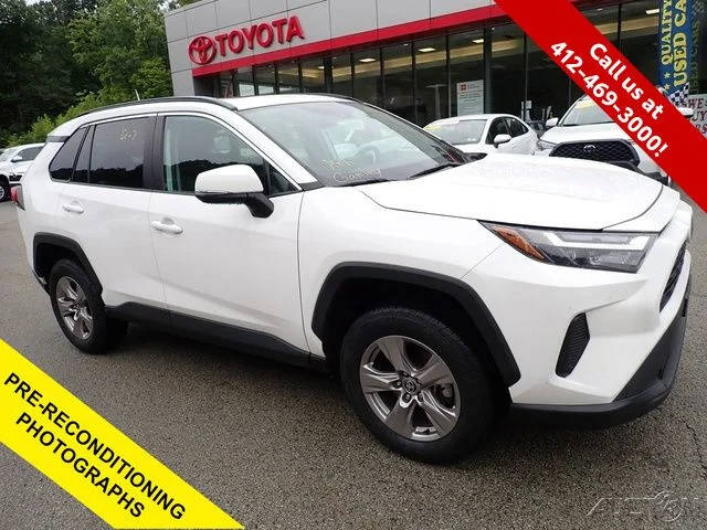 2023 Toyota RAV4 XLE AWD photo