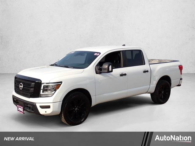 2023 Nissan Titan SV 4WD photo