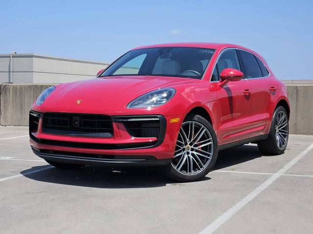 2023 Porsche Macan S AWD photo