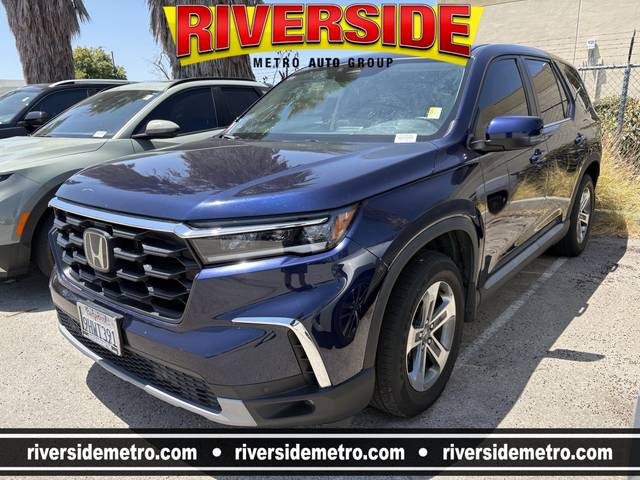 2023 Honda Pilot EX-L 8 Passenger AWD photo