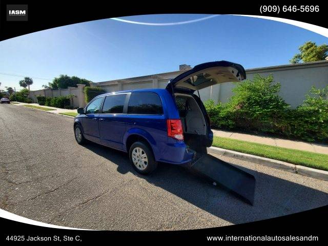 2018 Dodge Grand Caravan SE FWD photo