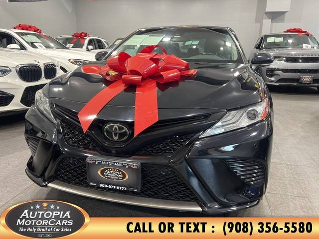 2018 Toyota Camry XLE V6 FWD photo
