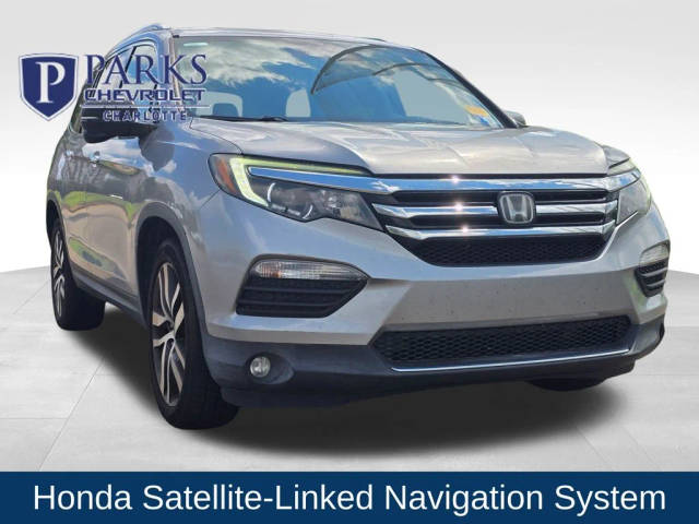 2016 Honda Pilot Touring AWD photo