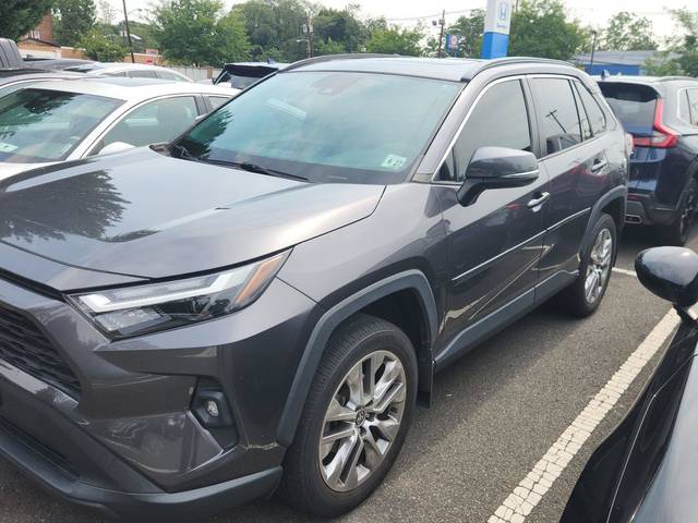 2022 Toyota RAV4 XLE Premium AWD photo