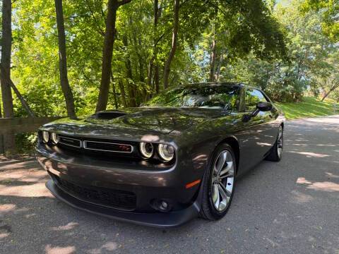 2020 Dodge Challenger R/T RWD photo