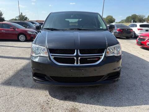 2017 Dodge Grand Caravan SE Plus FWD photo