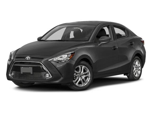 2017 Toyota Yaris FWD photo
