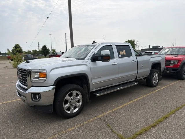 2018 GMC Sierra 2500HD SLT 4WD photo