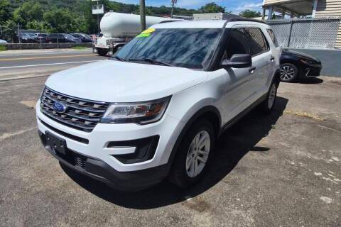 2017 Ford Explorer Base 4WD photo