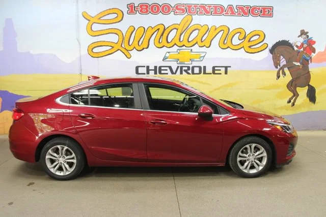 2019 Chevrolet Cruze LT FWD photo