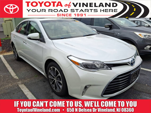 2016 Toyota Avalon XLE Premium FWD photo
