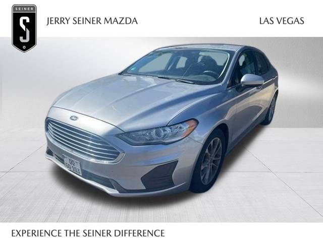 2020 Ford Fusion SE FWD photo