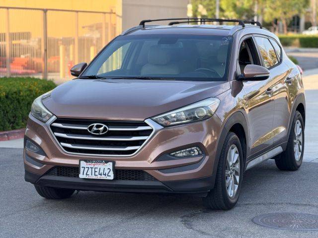 2017 Hyundai Tucson FWD photo