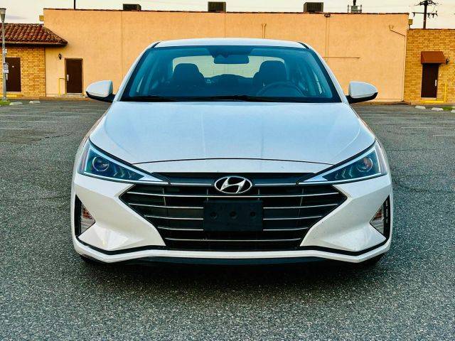 2020 Hyundai Elantra SE FWD photo