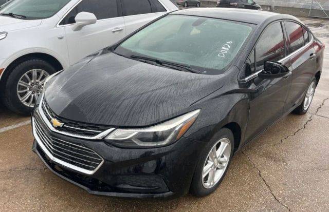 2017 Chevrolet Cruze LT FWD photo