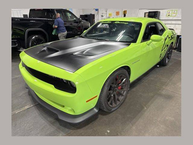 2015 Dodge Challenger SRT Hellcat RWD photo