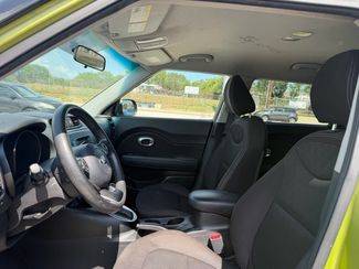 2015 Kia Soul Base FWD photo