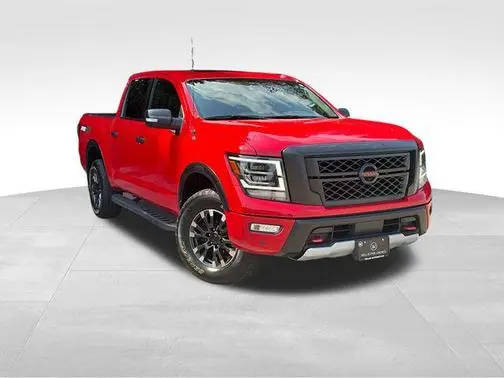 2020 Nissan Titan PRO-4X 4WD photo