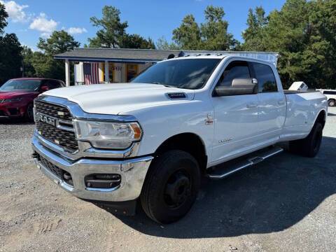 2022 Ram 3500 Big Horn 4WD photo