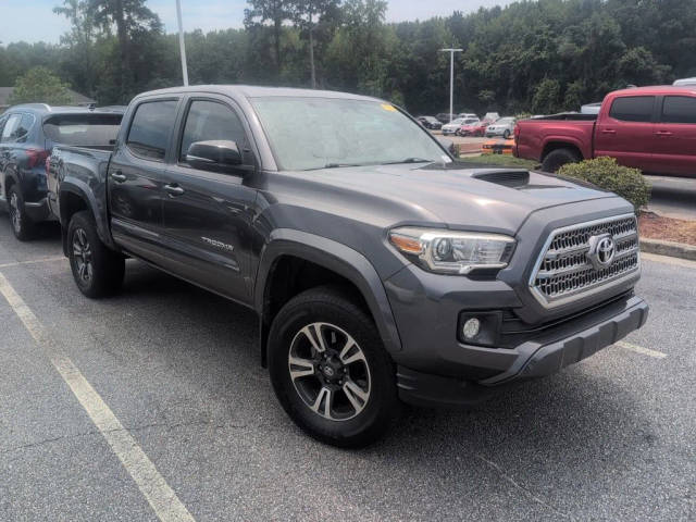 2017 Toyota Tacoma TRD Sport 4WD photo