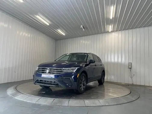 2023 Volkswagen Tiguan SE AWD photo