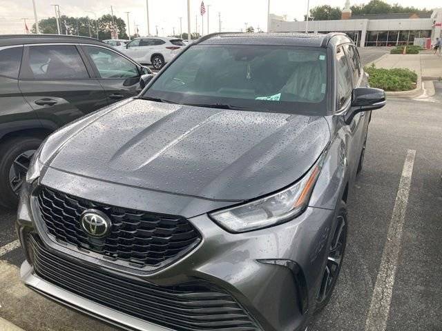 2022 Toyota Highlander XSE FWD photo