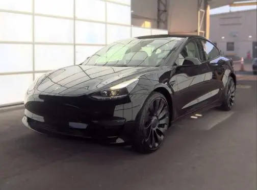 2023 Tesla Model 3 Performance AWD photo