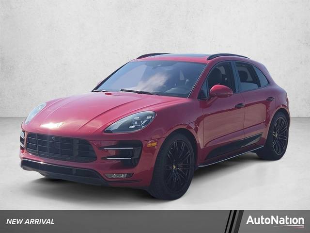 2017 Porsche Macan Turbo AWD photo