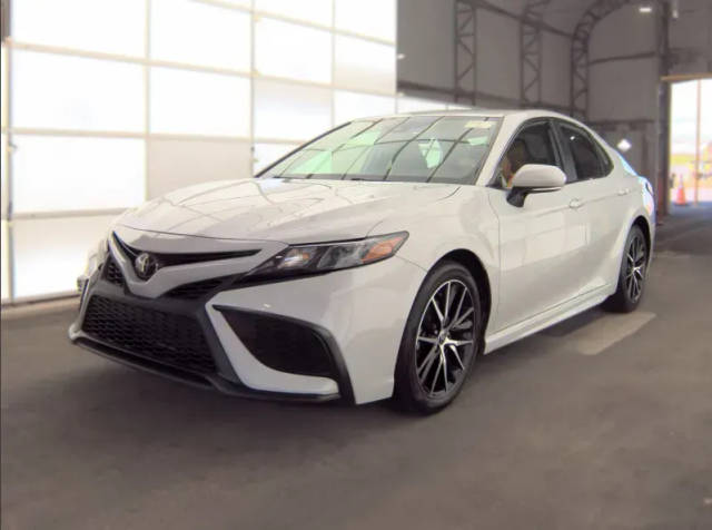 2023 Toyota Camry SE FWD photo