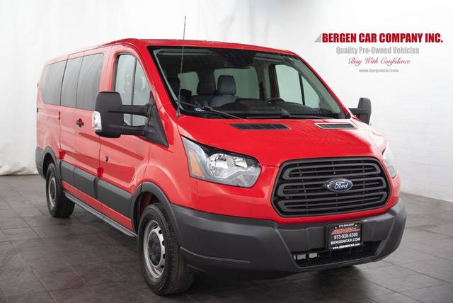 2018 Ford Transit Passenger Wagon XL RWD photo