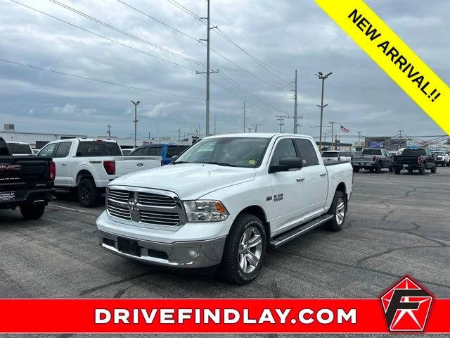 2017 Ram 1500 SLT 4WD photo