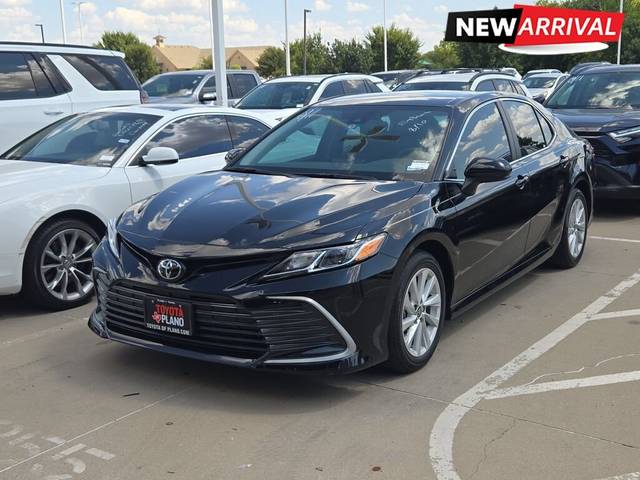 2021 Toyota Camry LE FWD photo