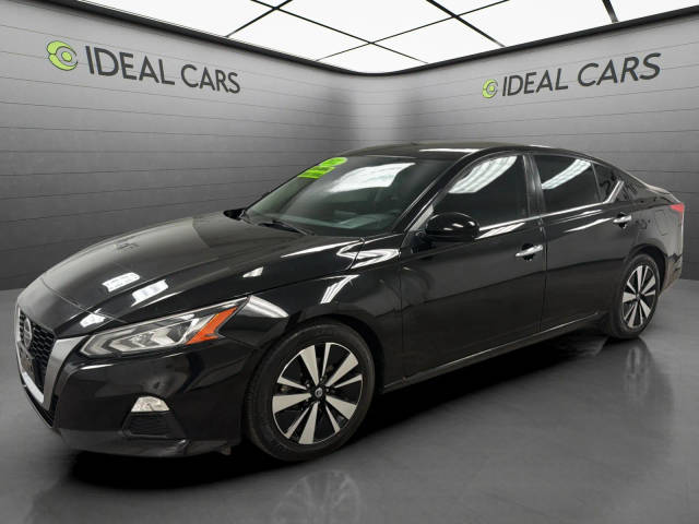 2022 Nissan Altima 2.5 SV FWD photo