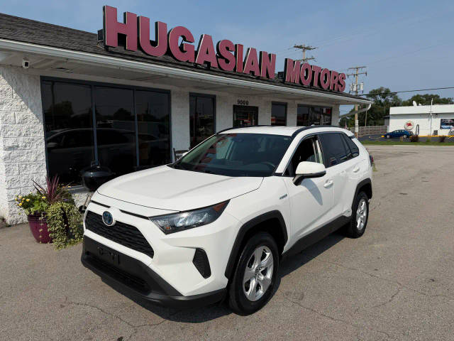 2020 Toyota RAV4 Hybrid LE AWD photo