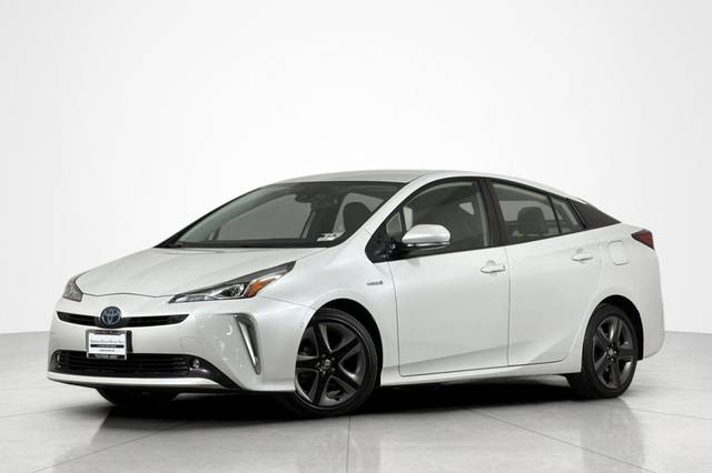 2022 Toyota Prius L Eco FWD photo