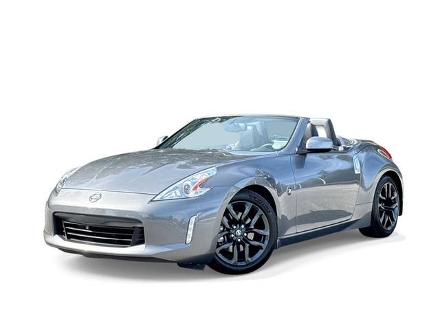 2015 Nissan 370Z Touring RWD photo