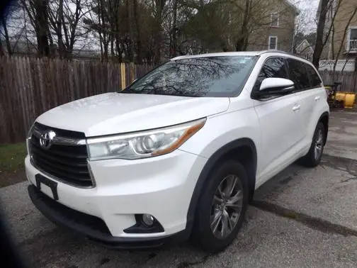 2015 Toyota Highlander XLE AWD photo