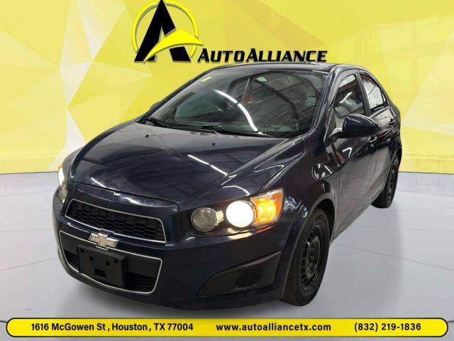 2015 Chevrolet Sonic LS FWD photo