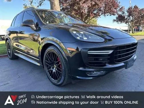 2016 Porsche Cayenne GTS AWD photo