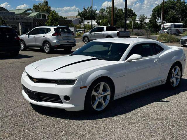 2015 Chevrolet Camaro LT RWD photo