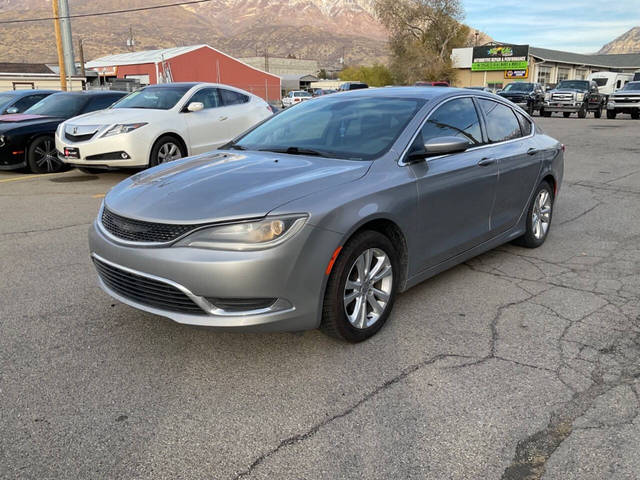 2015 Chrysler 200 Limited FWD photo