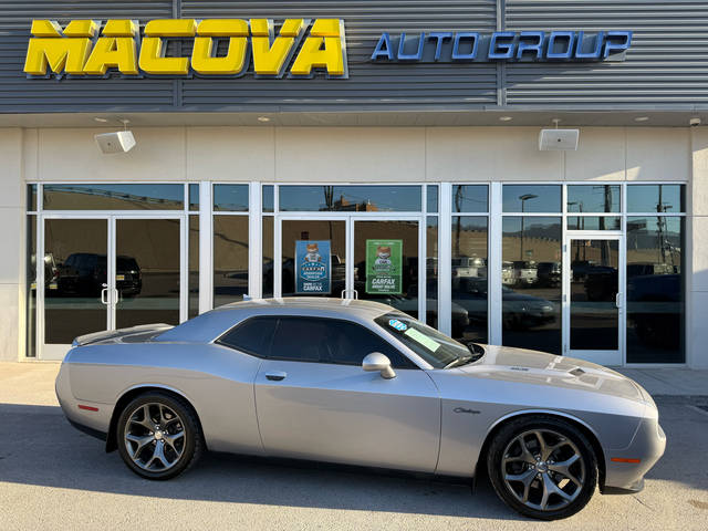 2015 Dodge Challenger R/T Plus RWD photo