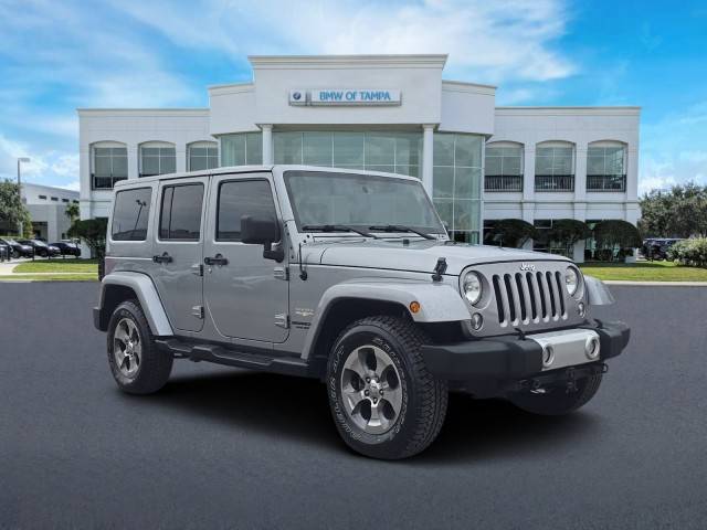 2015 Jeep Wrangler Unlimited Sahara 4WD photo