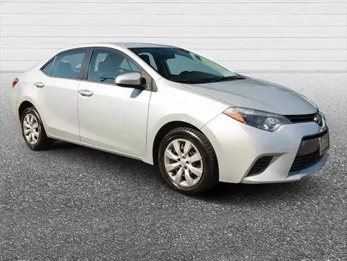 2015 Toyota Corolla LE FWD photo